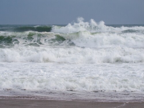 Waves crashing photo